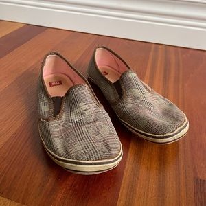 BC footwear slip on shoes